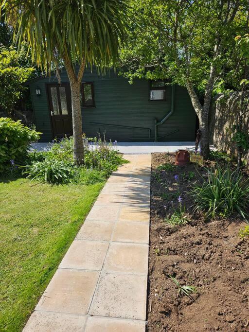 Picturesque Cabin In Cornwall แคมบอร์น ภายนอก รูปภาพ